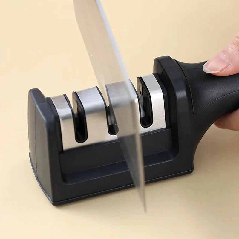 🔪 3 Stages Multi-function Handheld Kitchen Knife Sharpener.