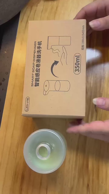 🧼 موزع صابون بدون لمس